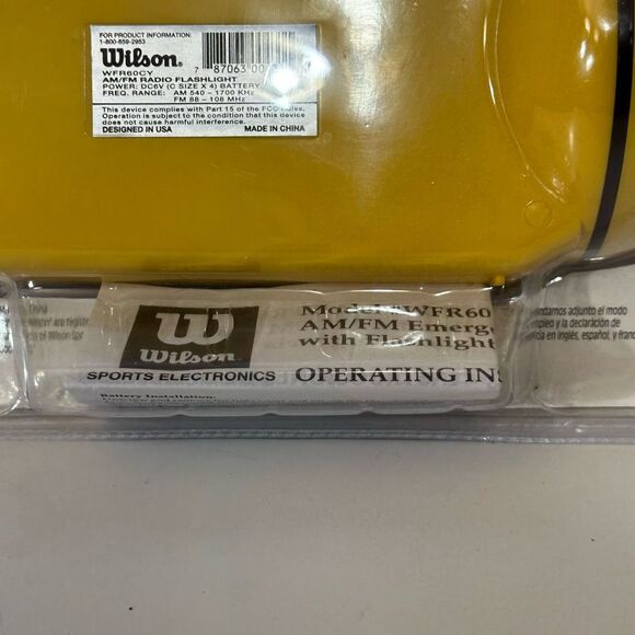 Wilson Sports AM/FM Radio Flashlight Yellow New - Picture 6 of 13